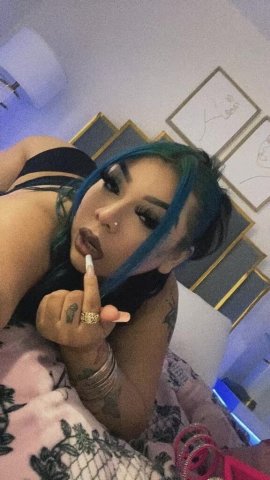 San Diego FaceTime & Custom Content — Petite 4'8 Female Escort - 1