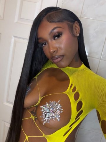 Los Angeles Female Escort — incall, outcall & car fun (tight, deepthroating) - 1