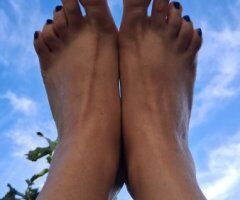 San Fernando Valley escorts - Thousand Oaks Discreet Car Fun + Foot Play (No Sex) - CBJ/Foot Fetish