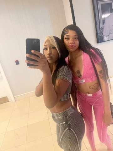 Las Vegas 21 - 2 Girl Playmate - 1