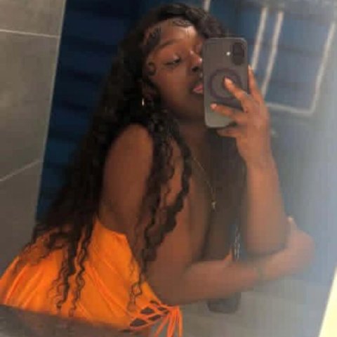Los Angeles Wet Chocolate Super Soaker — 22 (Chocolate-Themed Fetish Play) - 1
