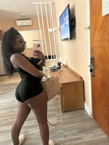 Augusta GA Female Escort — 5'1, 125 lbs (Clean, discreet) - 1