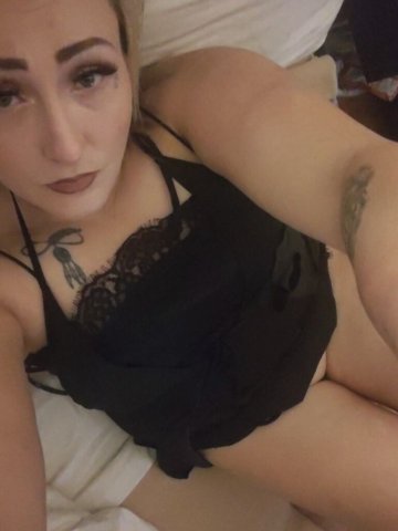 Spokane Submissive Blonde Escort (GFE + Bare BJs) - 30 - 1