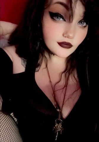 Mia (21F) in Cincinnati: GFE & Vanilla or Kinky Sessions (21+) - 1