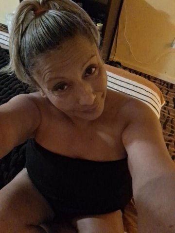 Sexy Mamacita — Incall only, 30-min or 1-hr visits - 1