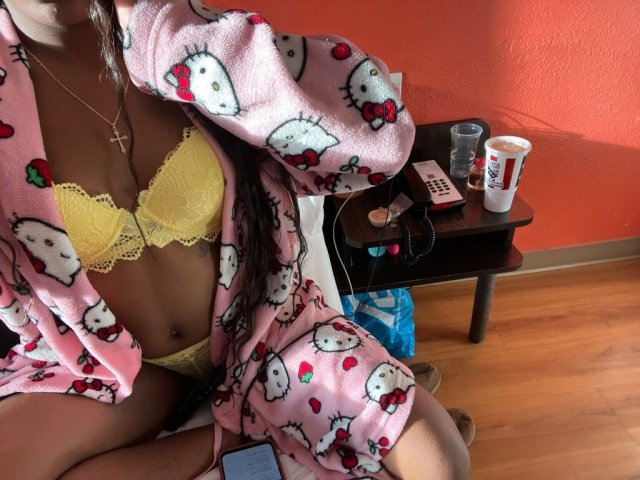 Bronx Female Escort — Outcalls Only, Full Service - 1