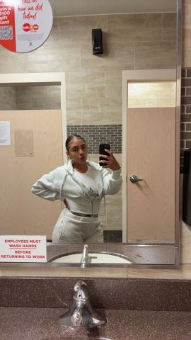 Outcall — petite female escort - 1