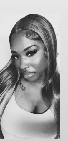 Portland Female Escort — Private Companionship, Sensual Discretion - 1