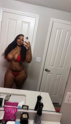 Real Busty Barbie  for Incalls/Outcalls — Virtual Shows & Dinner Dates - 1