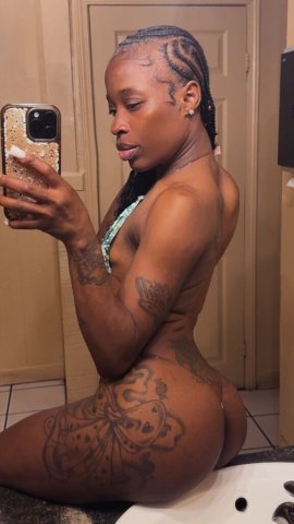 New Orleans Cream Outfit Outcall (No Rubber) - 1