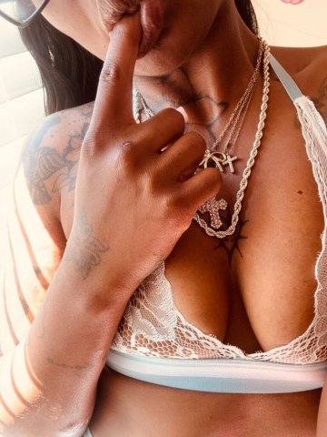 Omaha Black Queen Escort — Outcalls, Fetish-Friendly Intimacy - 1
