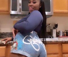 Las Vegas Outcall Female Escort — Huge Tits - Image 2