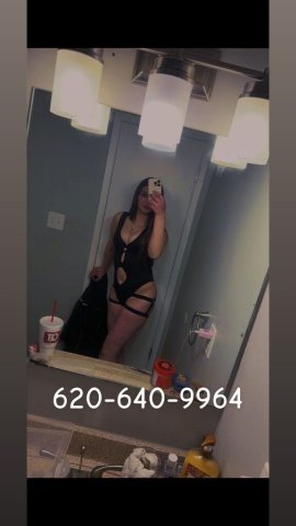 Wichita Kansas Female Escort — Discreet, upscale dates - 1