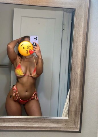 Houston Texas Escort — massage & oral sex with a condom - 1