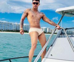 Miami Male Escort — Colombian Host with big 8-inch - Image 7