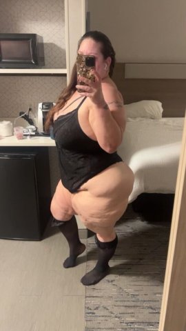 Richmond BBW Escort — Smothering Fetishes & Paid FT Shows - 1