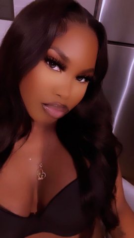 Central Jersey Woman (Kia) — 5'2, 140 lbs, 34B | FaceTime Call - 1