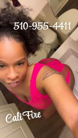 Cali Fire — Elit e Exp er i e nce Elite Expe r i e nce (Raleigh-Durham) Female Escort - 1