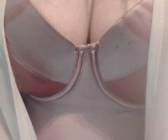Eau Claire Thursday Afternoon — Outcall Female Escort - Image 4