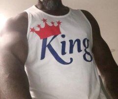Milwaukee escorts - Milwaukee Incall & Outcall Female Needed — Heavy Shooter (Couples Welcome)