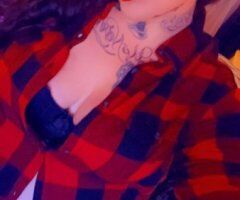 Everett, Washington Intimate Upscale Experience by Kurvii Kash - Image 12