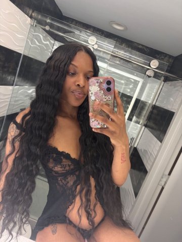 Brooklyn Female Escort — Slim Thick & Petite, Domination, Incall/Outcall - 1