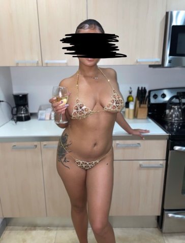 Victoria  Manhattan NY Outcall Female Escort - 1