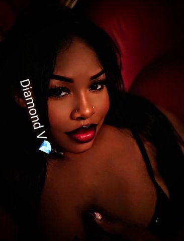 Long Beach Female Escort — Mobile outcalls & car fun - 1