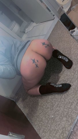 Long Island Golden Goddess Female Escort — weekend only - 1