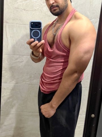 New York City Male Escort — thick encounters with females or couples - 1
