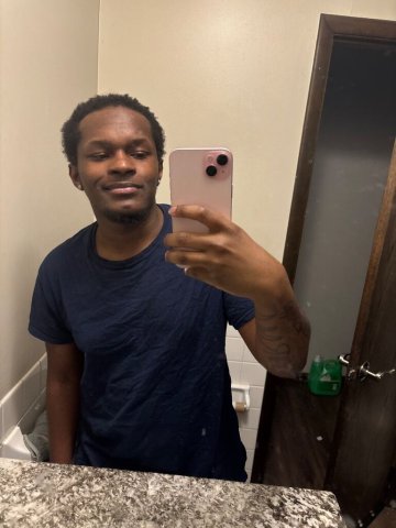 Minneapolis/St. Paul Limited-Time Male Escort — Facetime, Visits, Incalls/Outcalls, Massages & Penpal - 1