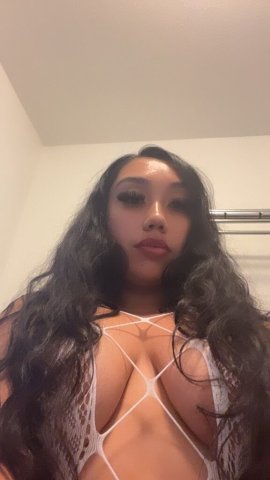 Oakland Female Escort — 4'11 Fun Size & Deep Throating - 1