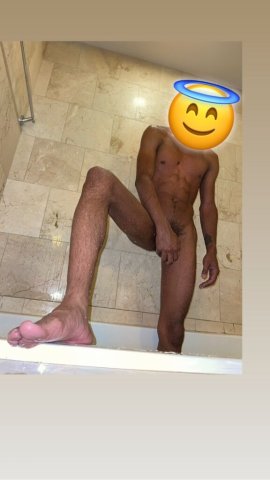 Ann Arbor Male Escort — Upfront kindness, no strings attached - 1