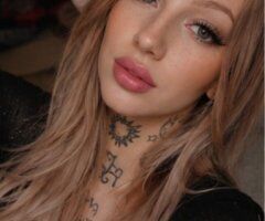 Petite Blonde Private Incall & Discreet Escort — South Everett - Image 4