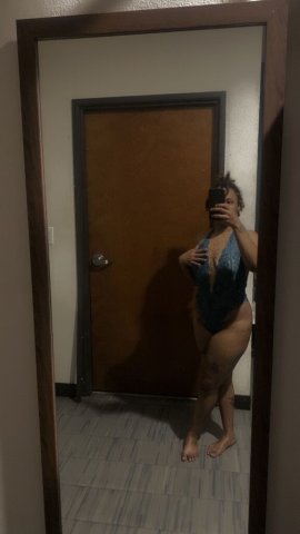 Fort Worth TX Petite Curvy Female Escort — Outcalls - 1