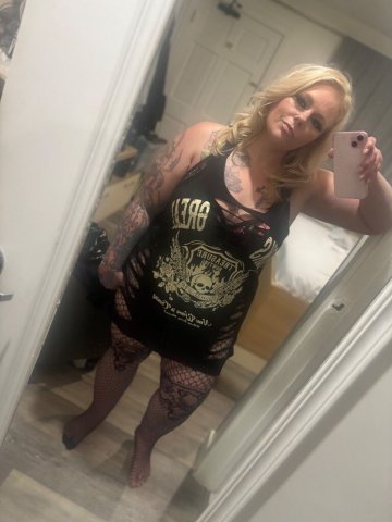 Concord Female Escort — Blonde, Blue-Eyed, Thick-Thighed Outcalls - 1