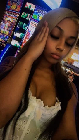 Tucson Female Escort — Therapeutic Massage & Carfun Outcalls - 1