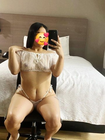 Atlanta Female Escort — Girlfriend Experience + Blowjobs - 1