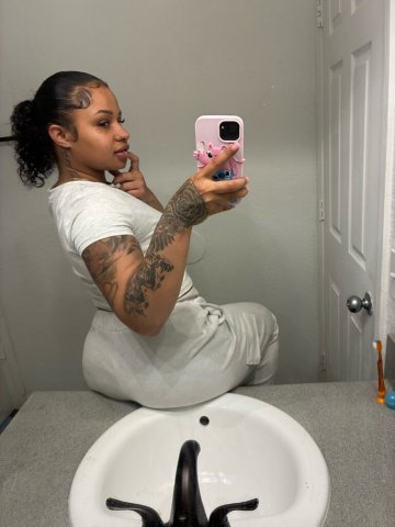 Outcall Only Female Escort in Akron, OH - 1