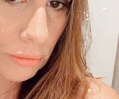 Isabella Sky — midnight companionship with mysterious energy - Image 9