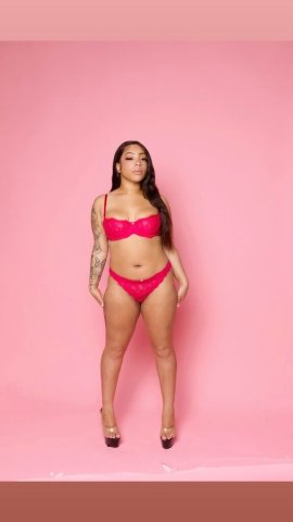 Portland Oregon Incall & Outcall Female Escort (No Lowballers) - 1
