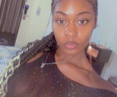 Little Rock Female Escort — Incalls, naked at the door - Image 9