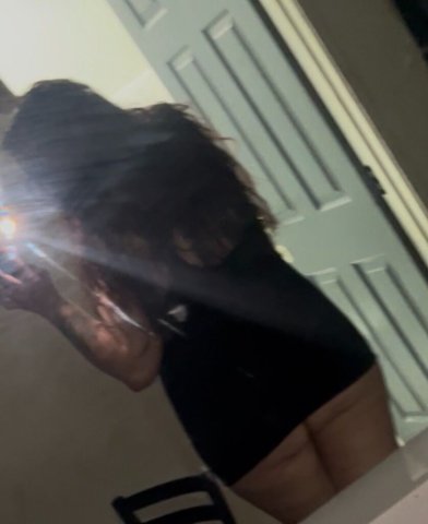 Memphis TN Female Escort — QV Specials until 11AM - 1