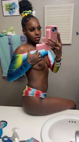 Lafayette Female Escort — playful, chill vibe - 1