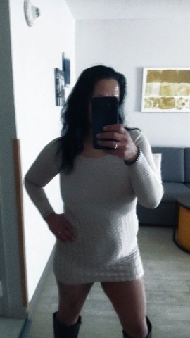 Louisville KY Female Escort — Earlybird HH R Special until 1am - 1