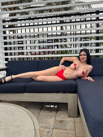 Latina Escort (23) en Fort Myers — servicio a domicilio - 1