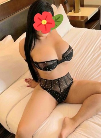 Albany, NY Female Escort — Real photos and in-call fun - 1