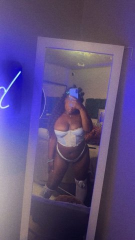 Dayton Female Escort — Happy Friday Deals - 1
