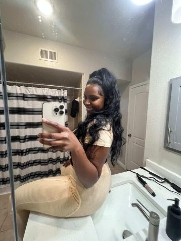 Beaumont TX MILF In-Call — discreet, clean, ready for you - 1