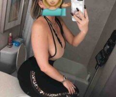 Sexy blonde in Burlington, Boston (28) - Image 2
